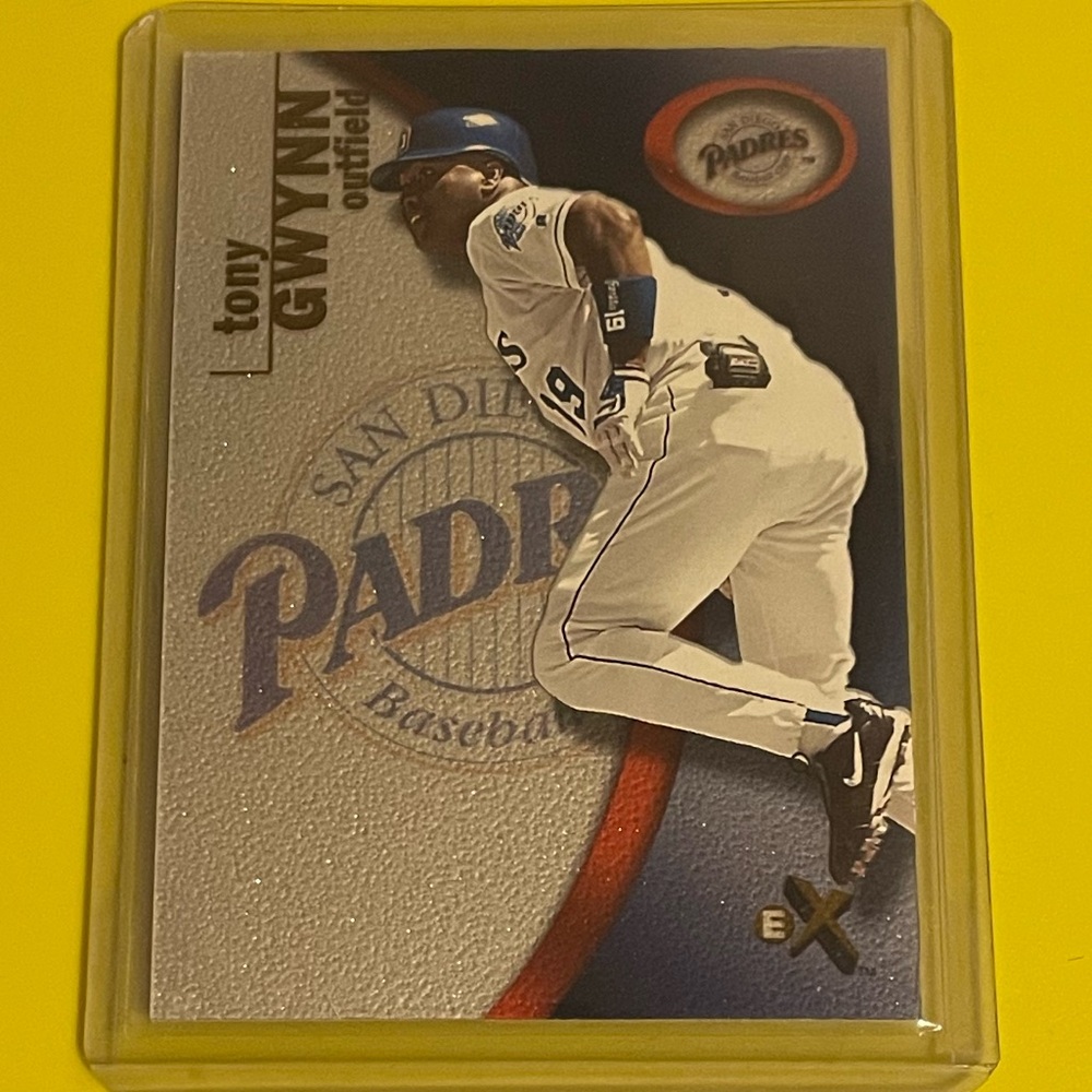 Tony Gwynn #98 2001 Fleer EX Baseball Trading Card